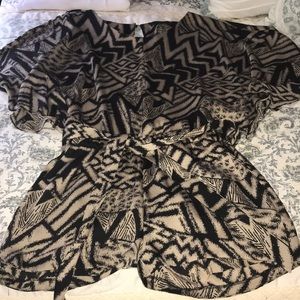 Kimono sleeve romper Guess sz L